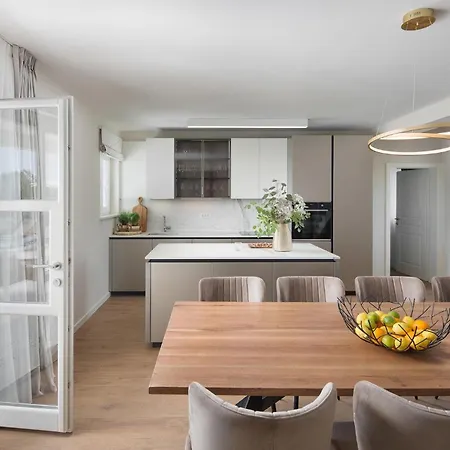 Simona Holiday home Modrusani